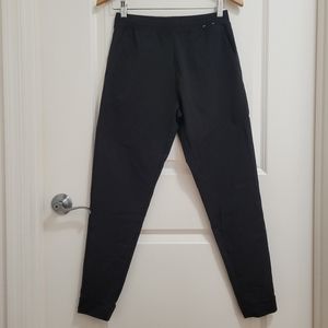 Uniqlo Black Tapered Pants Women Size XS
